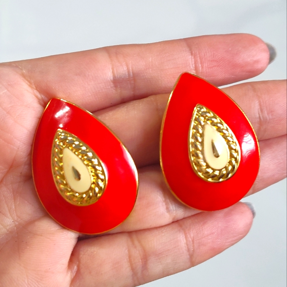 Tear Drop Clip Earrings